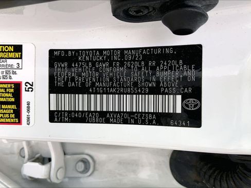 Used 2024 Toyota Camry SE image 33