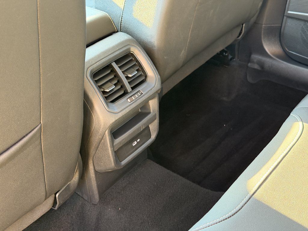 Certified 2023 Volkswagen Taos SE AWD/4WD image 23