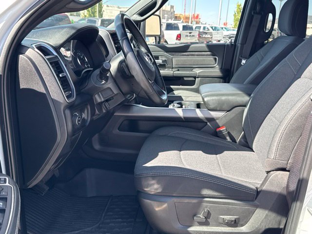 Used 2024 RAM 3500 Big Horn w/ Sport Appearance Package AWD/4WD image 20