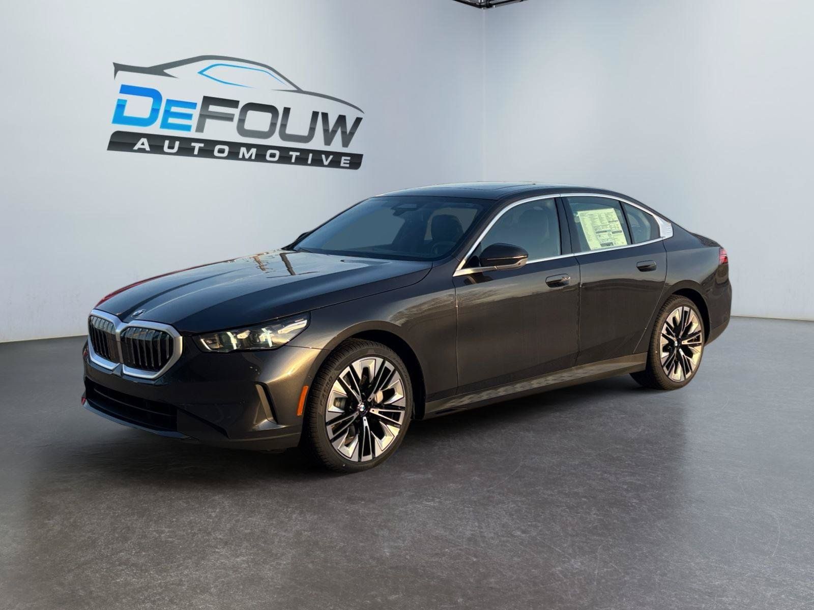 Used 2026 BMW 530i xDrive AWD/4WD image 7
