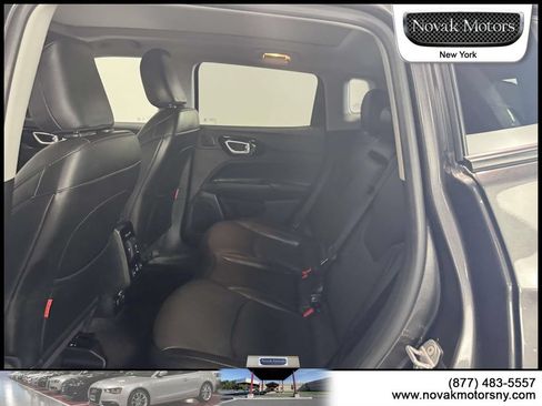 Used 2022 Jeep Compass Trailhawk w/ Trailhawk Elite Group AWD/4WD image 13