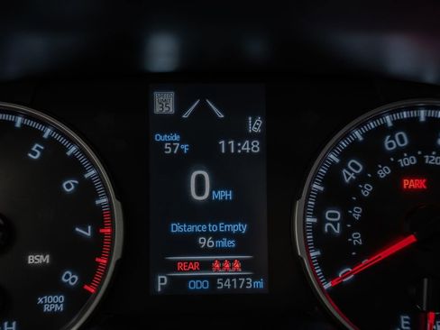 Used 2022 Toyota RAV4 XLE AWD/4WD image 38