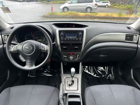 Used 2011 Subaru Forester 2.5X Premium w/ All-Weather Pkg AWD/4WD image 9
