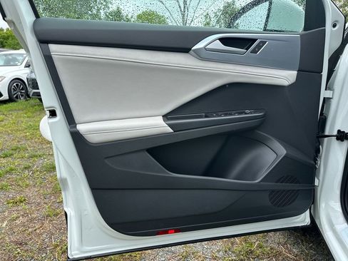 New 2026 Volkswagen Taos SE AWD/4WD image 10