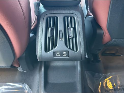 New 2026 BMW X1 xDrive28i w/ Technology Package image 19