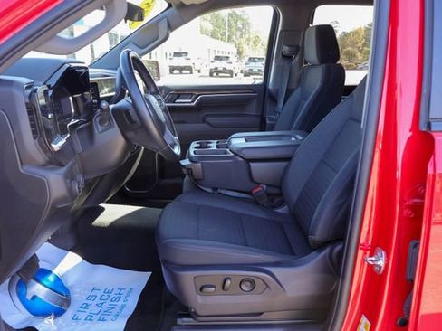 Certified 2025 Chevrolet Silverado 1500 LT RWD image 8