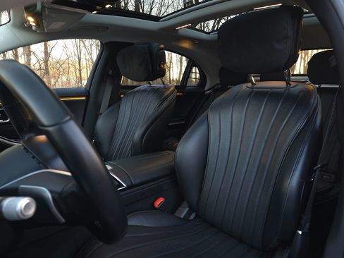 Used 2023 Mercedes-Benz S 580e 4MATIC Sedan w/ Warmth & Comfort Package image 12