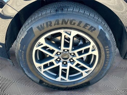 Used 2025 Ford Expedition Max Active image 33