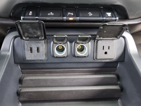 Used 2019 Chevrolet Silverado 2500 LT w/ Midnight Edition image 14