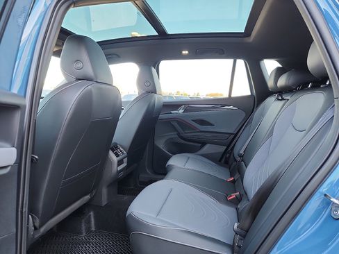 New 2026 Volkswagen Tiguan SE R-Line image 12