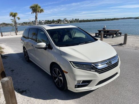 Used 2018 Honda Odyssey Elite image 42