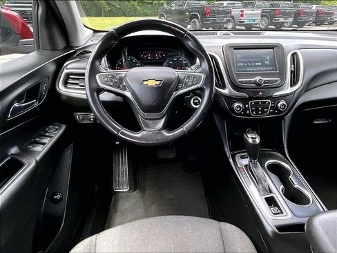 Used 2018 Chevrolet Equinox LT AWD/4WD image 16