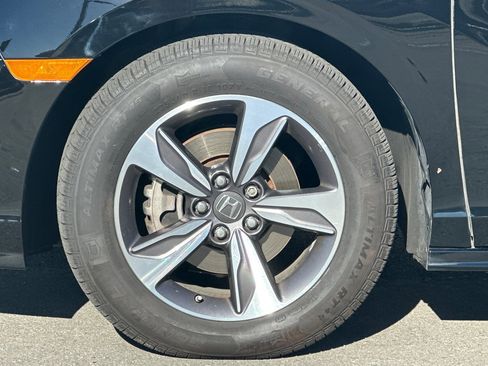 Used 2019 Honda Odyssey Touring image 11