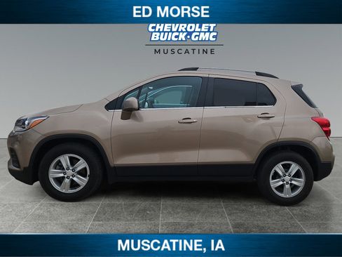 Used 2018 Chevrolet Trax LT image 2