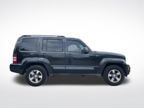 Used 2008 Jeep Liberty Sport w/ Popular Equipment Group RWD image 4
