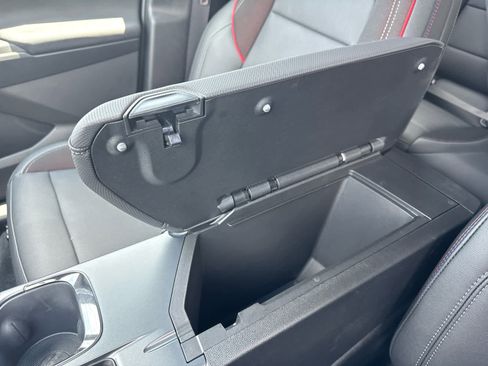 New 2025 Chevrolet Equinox EV RS image 25