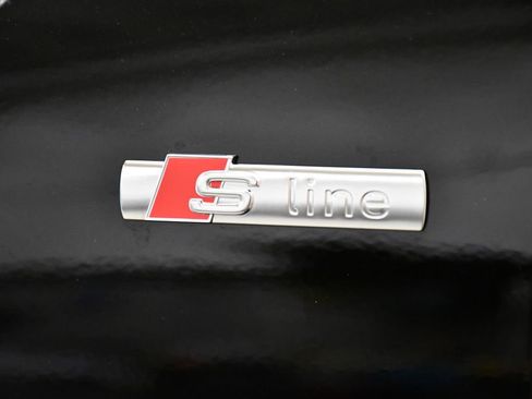 Used 2025 Audi Q3 2.0T Premium w/ Convenience Package image 68