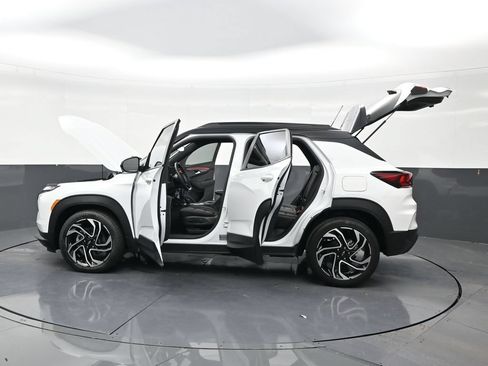 Used 2024 Chevrolet TrailBlazer RS FWD image 31