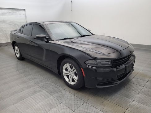 Used 2020 Dodge Charger SXT RWD image 13