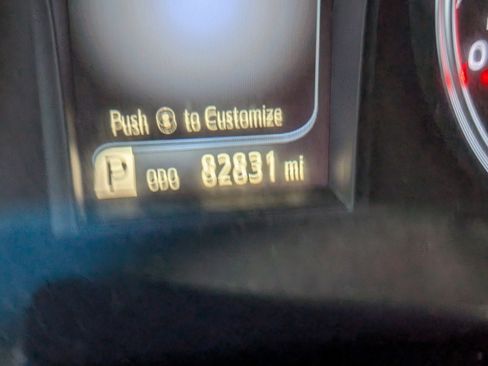 Used 2016 Toyota Camry SE w/ Moonroof Package image 18