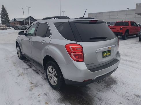 Used 2017 Chevrolet Equinox LT w/ Convenience Package image 5