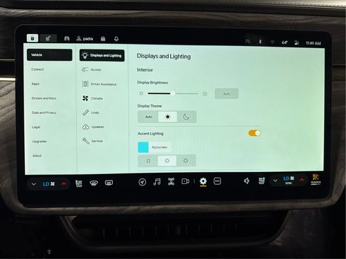 Used 2022 Rivian R1T Adventure image 13