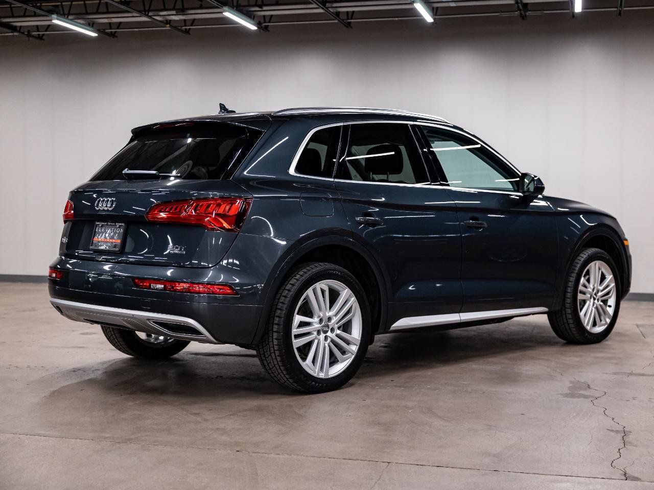 Used 2018 Audi Q5 2.0T Premium Plus w/ Premium Plus Package AWD/4WD image 5