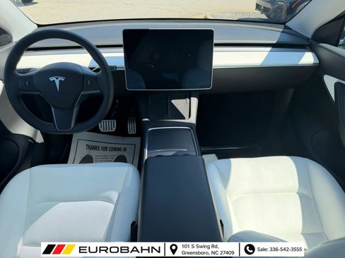 Used 2022 Tesla Model Y Performance AWD/4WD image 16