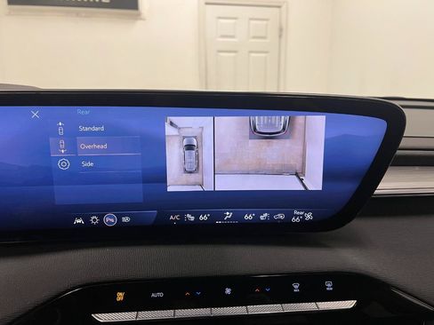 Used 2025 Buick Enclave Preferred FWD image 53