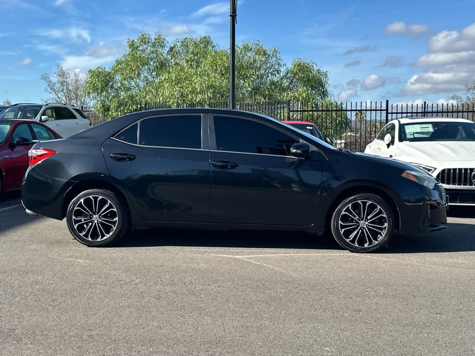 Used 2014 Toyota Corolla S FWD image 2