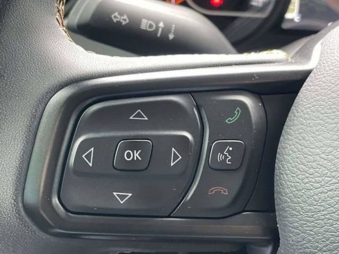 Used 2024 Jeep Gladiator Sport AWD/4WD image 18