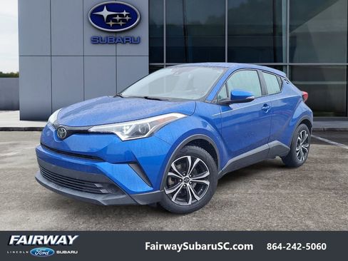 Used 2019 Toyota C-HR LE FWD image 1