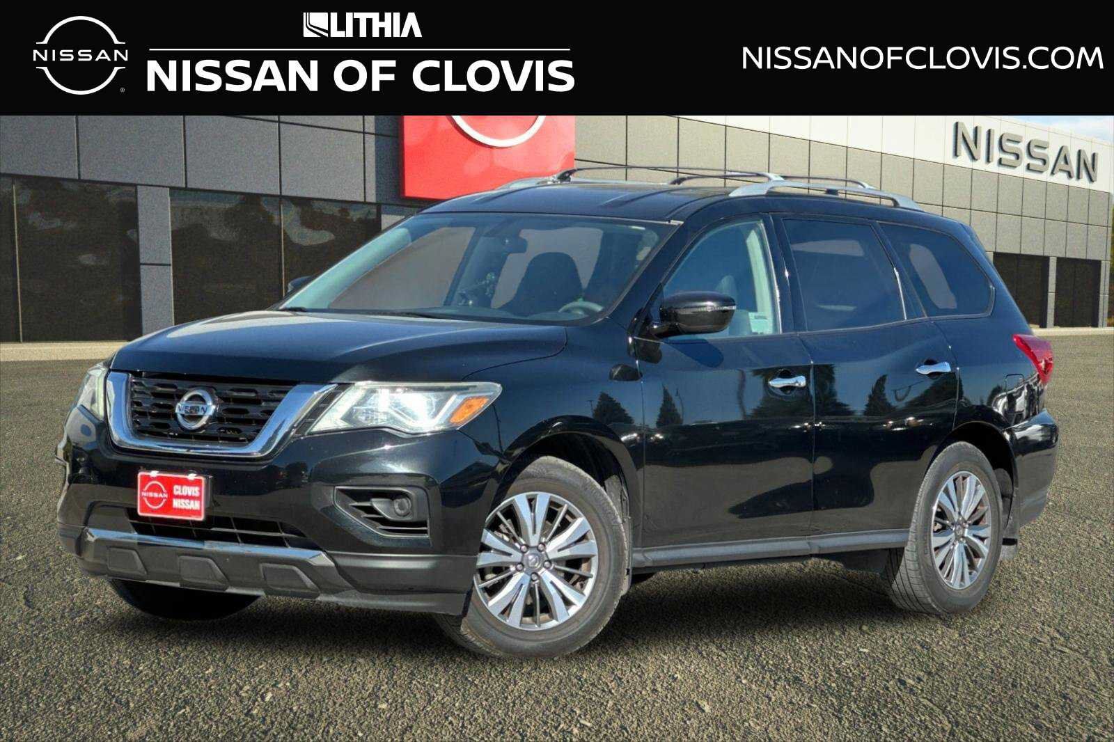 Used 2020 Nissan Pathfinder S AWD/4WD image 1