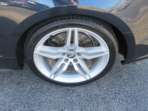 Used 2018 Audi A5 2.0T Premium Plus image 9