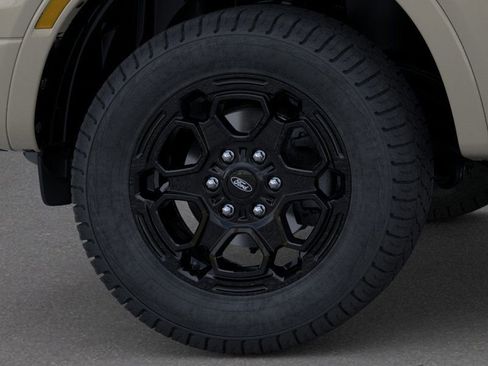New 2025 Ford Ranger XLT w/ Equipment Group 301A High image 19