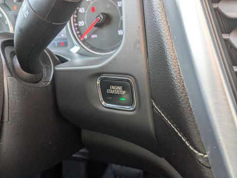 Used 2021 GMC Acadia SLE w/ Elevation Edition image 19