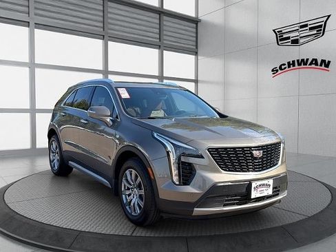 Used 2020 Cadillac XT4 Premium Luxury w/ Enhanced Visibility Package AWD/4WD image 2