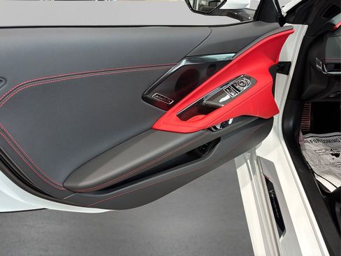 Used 2025 Chevrolet Corvette Stingray Preferred Cpe w/ Z51 Performance Package image 19