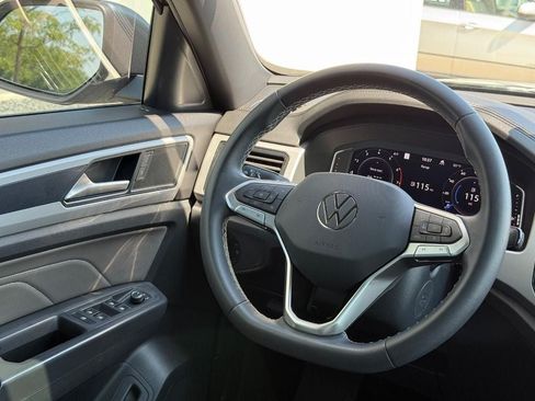 Used 2023 Volkswagen Atlas Cross Sport SEL AWD/4WD image 14