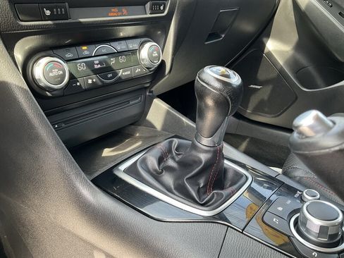 Used 2015 MAZDA MAZDA3 s Grand Touring FWD image 31