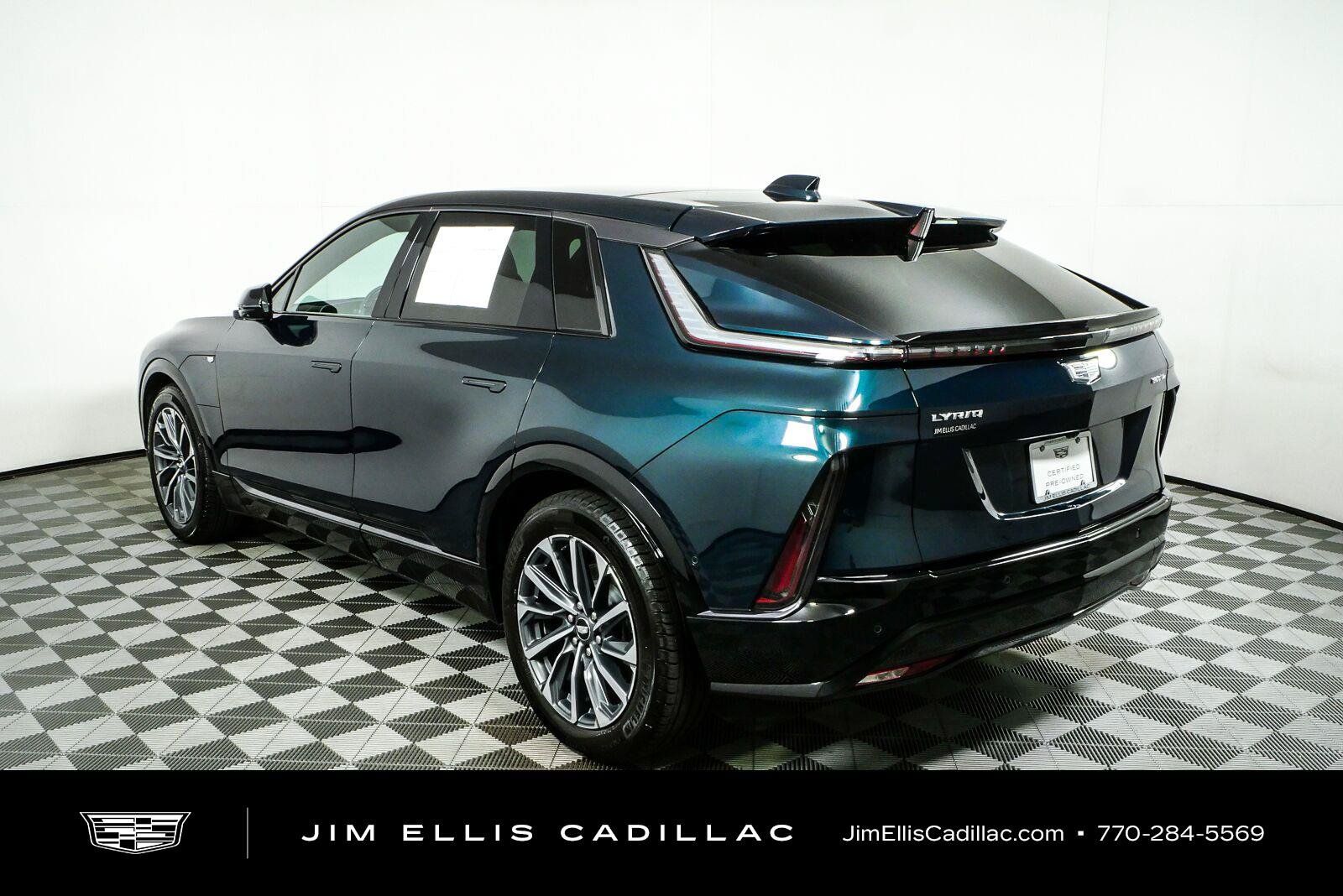 Used 2024 Cadillac Lyriq Sport AWD/4WD image 30