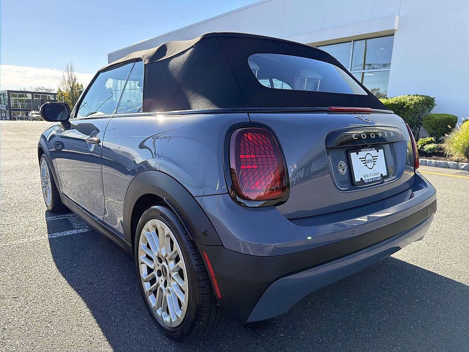 Used 2025 MINI Cooper S FWD image 12