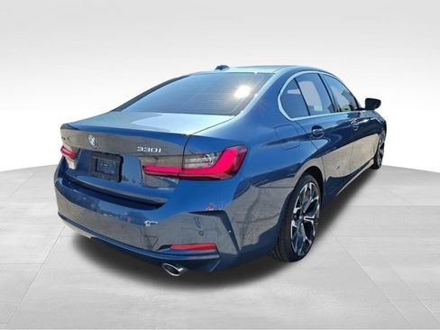 Used 2025 BMW 330i xDrive Sedan w/ Premium Package AWD/4WD image 5