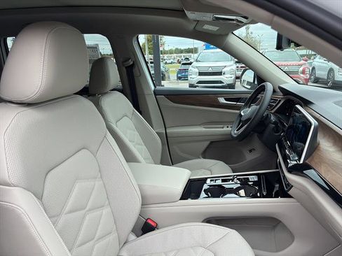 New 2026 Volkswagen Atlas SE FWD image 6