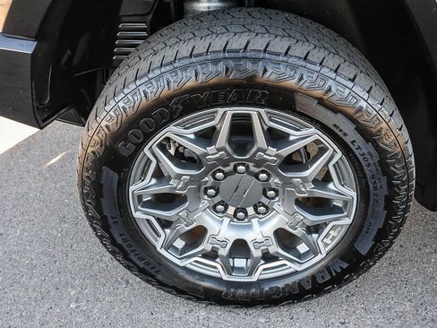 Used 2024 GMC Hummer EV 3X AWD/4WD image 14