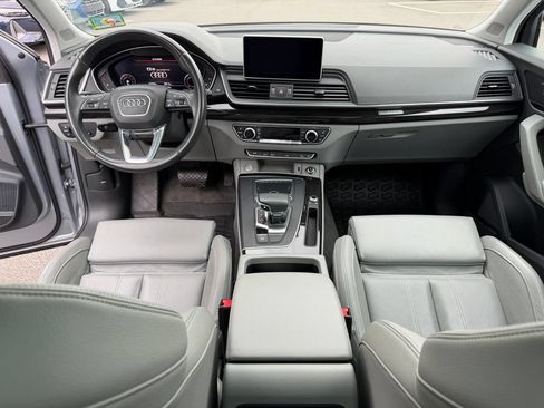Used 2020 Audi Q5 Premium w/ Premium Plus Package AWD/4WD image 22