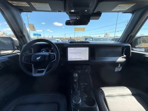 New 2025 Ford Bronco Big Bend w/ Black Diamond Package AWD/4WD image 16