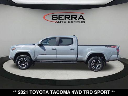 Used 2021 Toyota Tacoma TRD Sport AWD/4WD image 10