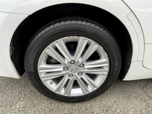 Used 2015 Lexus ES 350 w/ Premium Package image 16