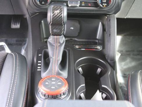 Used 2024 Ford Bronco Raptor image 19